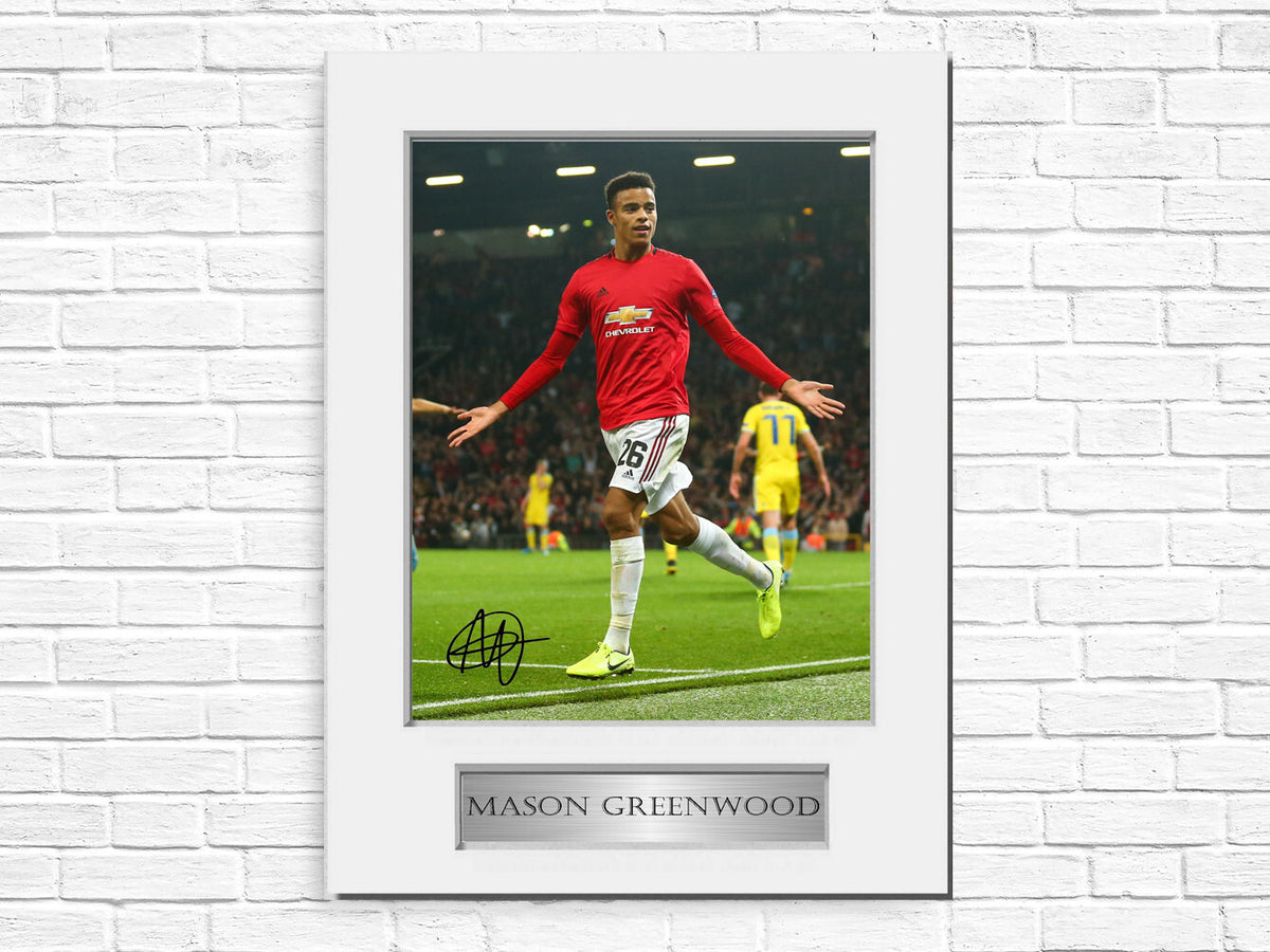 Mason Greenwood Manchester United Player A4 Signed Photo Display Mount Gift