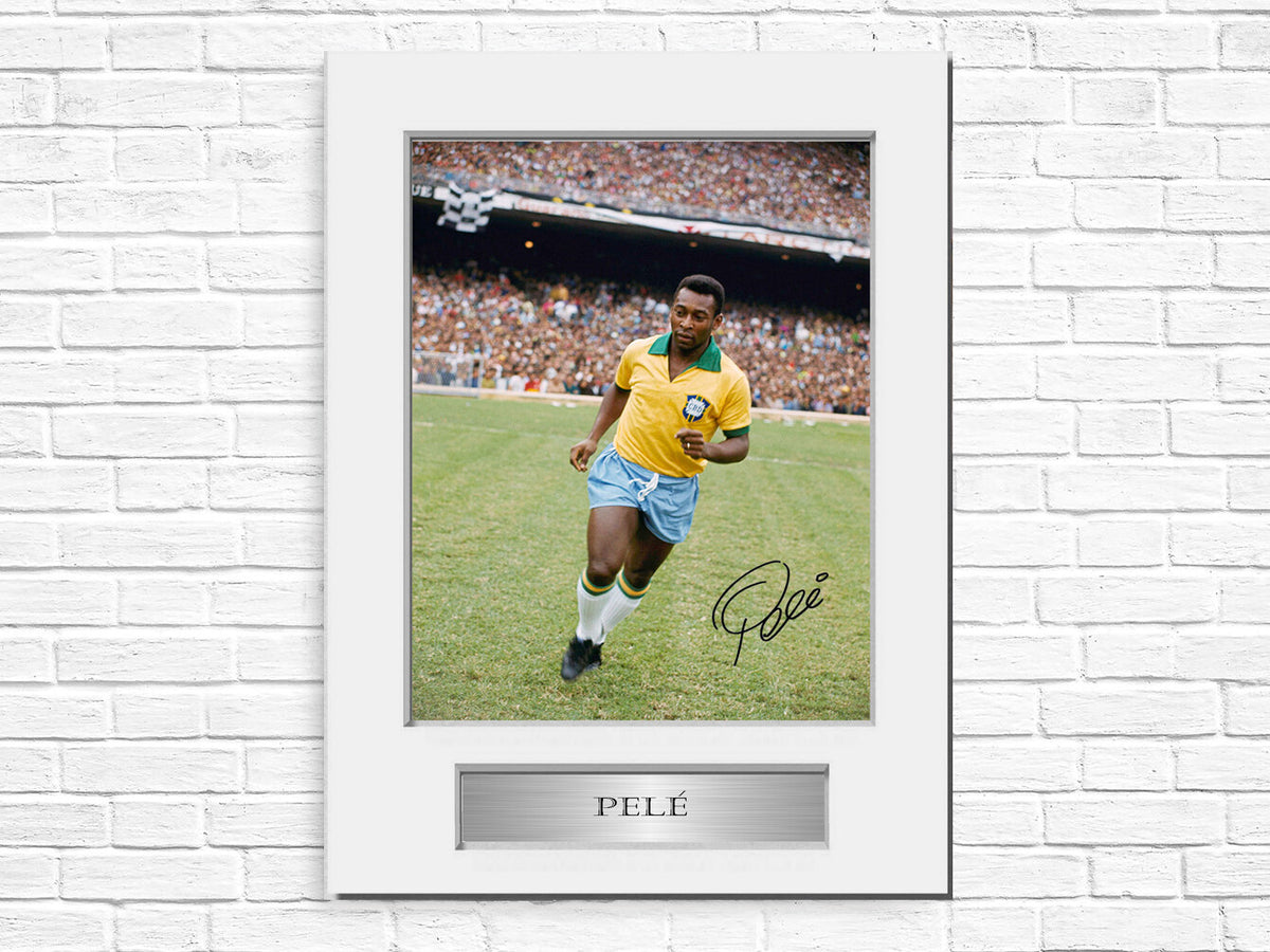Pele Brazil Player A4 Signed Photo Display Mount Gift
