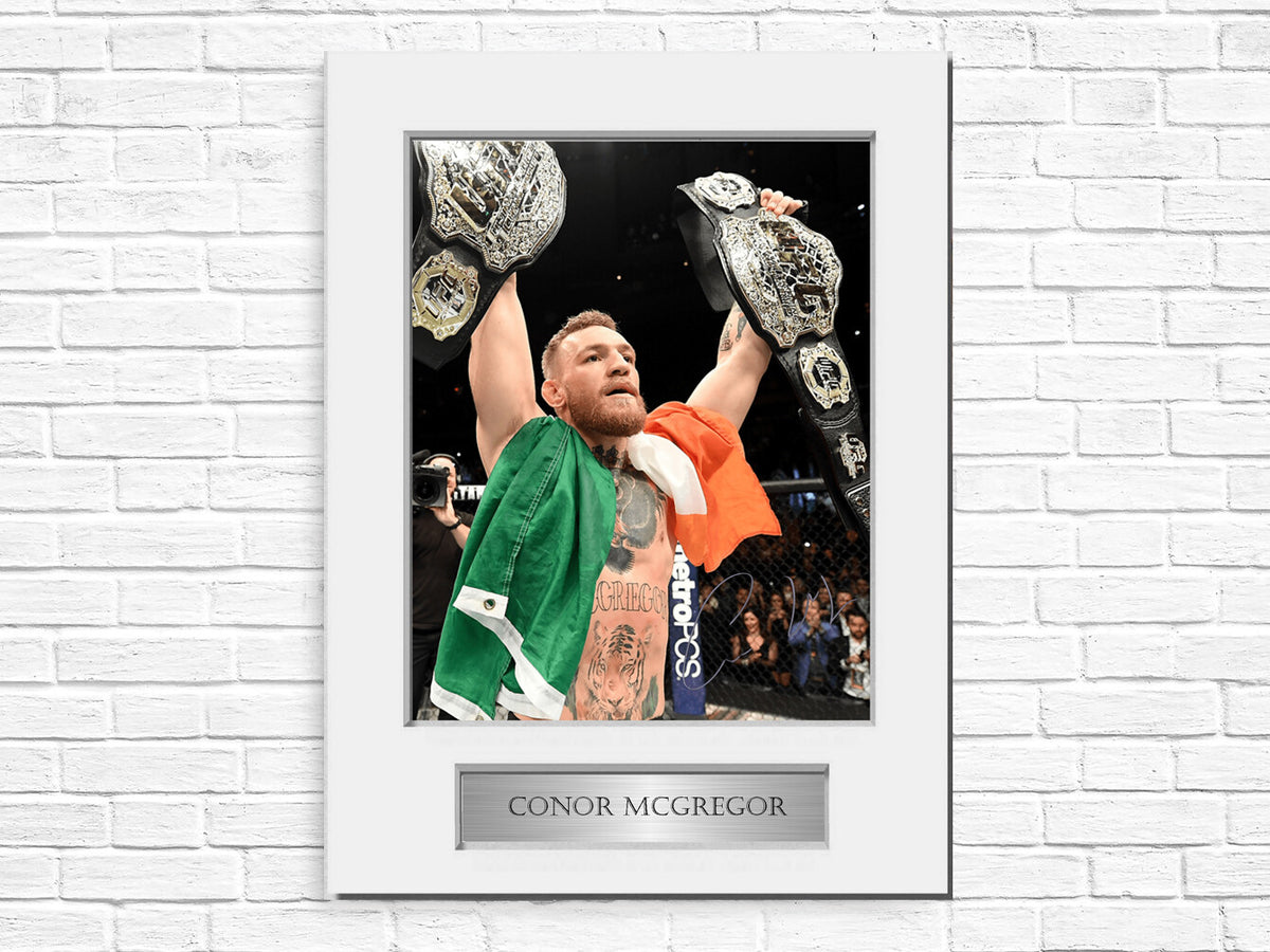 Conor McGregor MMA UFC Figther Printed Signed Autograph Photo Display Mount Gift