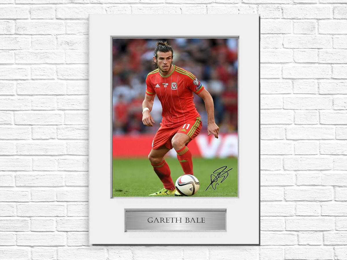 Gareth Bale Wales Football A4 Printed Signed Photo Display Mount Gift