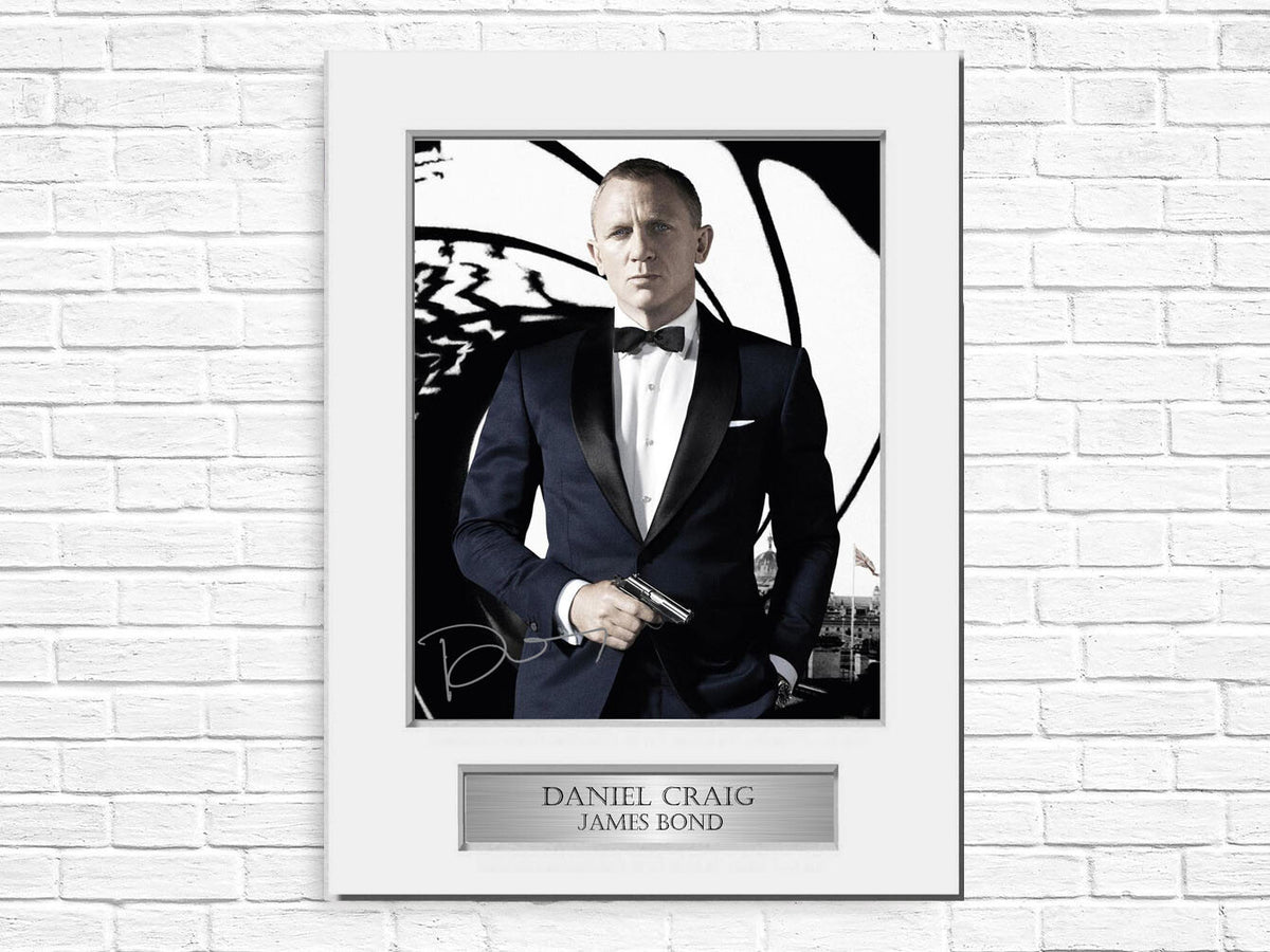 Daniel Craig James Bond Printed Signed Autograph Photo Display Mount Gift